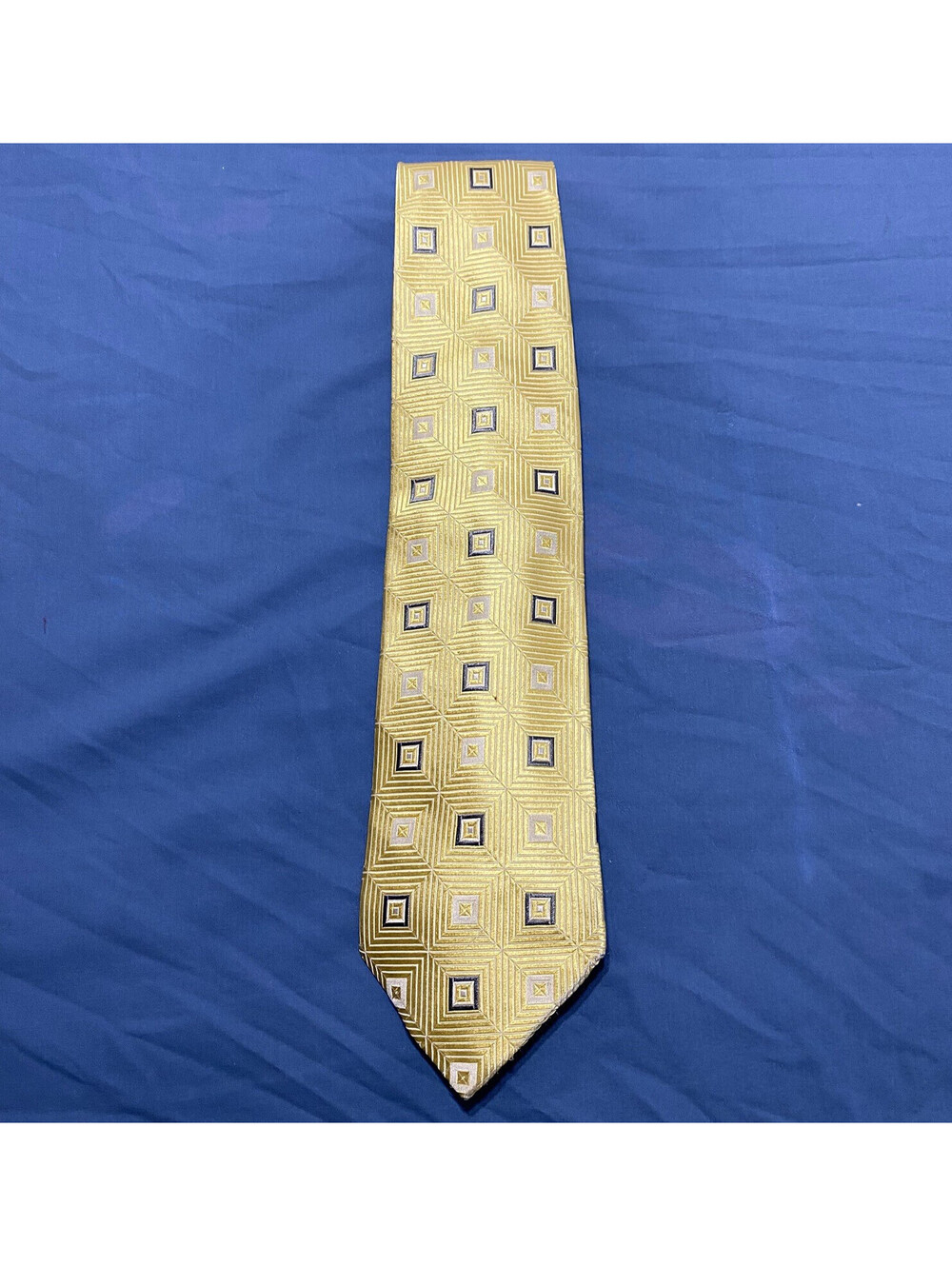 Ermenegildo Zegna Mens Necktie 100% Silk Gold Geometric 58x3.75 Italy Luxury Tie